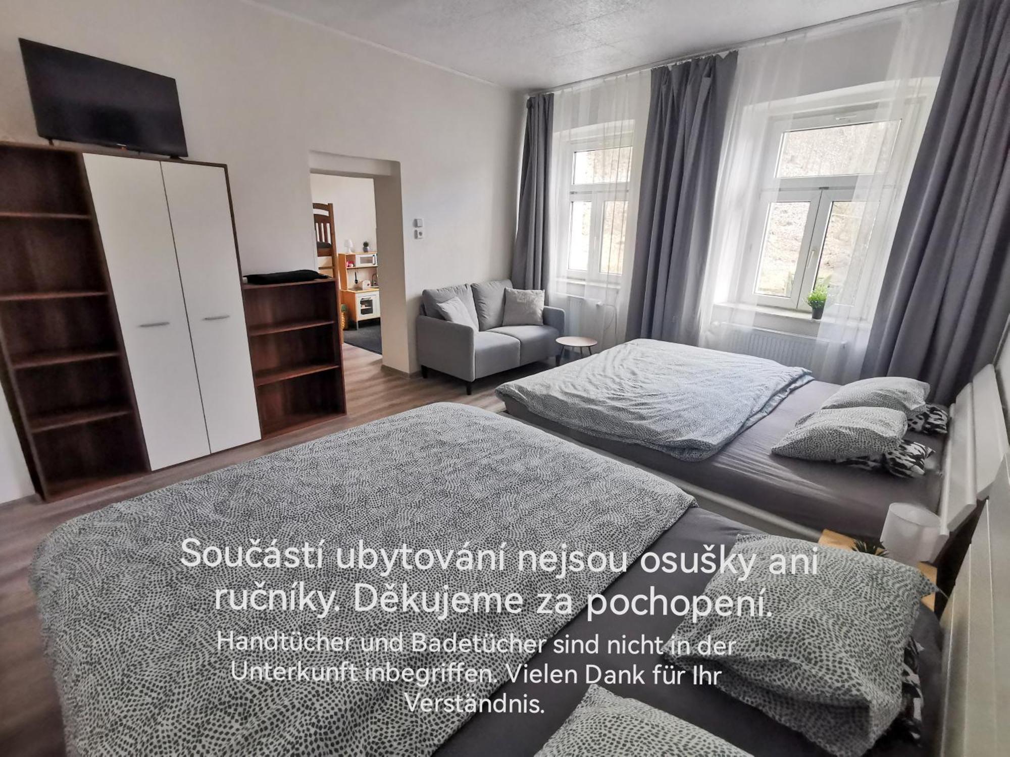 Apartmany Cipriani ヤーヒモフ エクステリア 写真